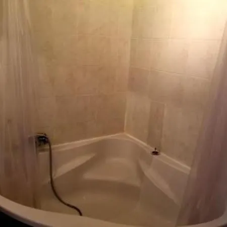 Sleeps 4 Wifi Cannes
