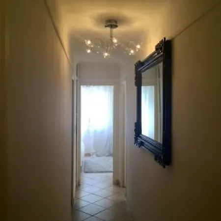 Апартаменты Sleeps 4 Wifi *
